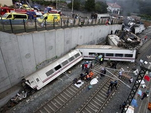 Espagne au moins 60 morts dans un déraillement de train